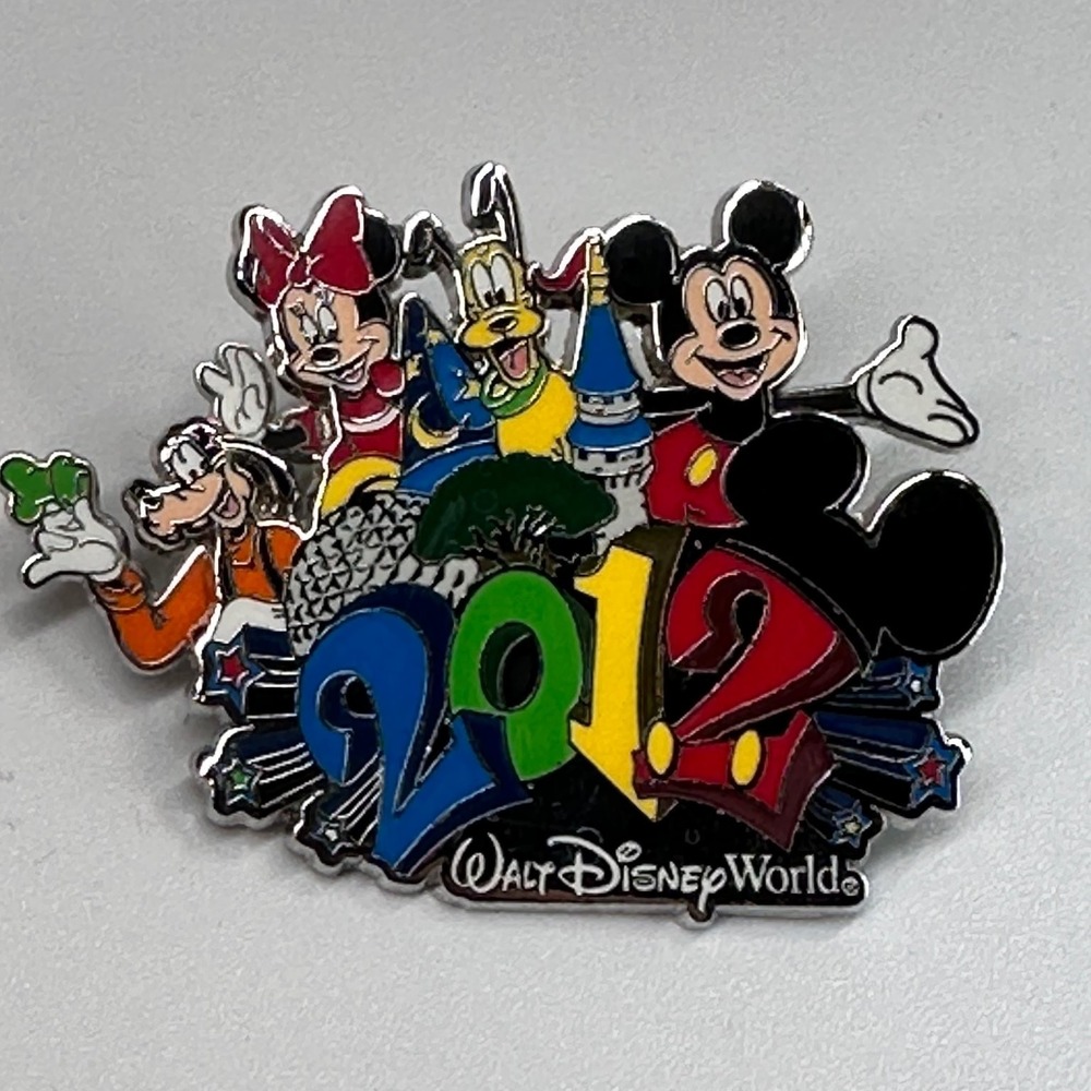 MICKEY & FRIENDS Walt Disney World 2012 DATED PIN SERIES MOVEABLE ARMS‎ Layered